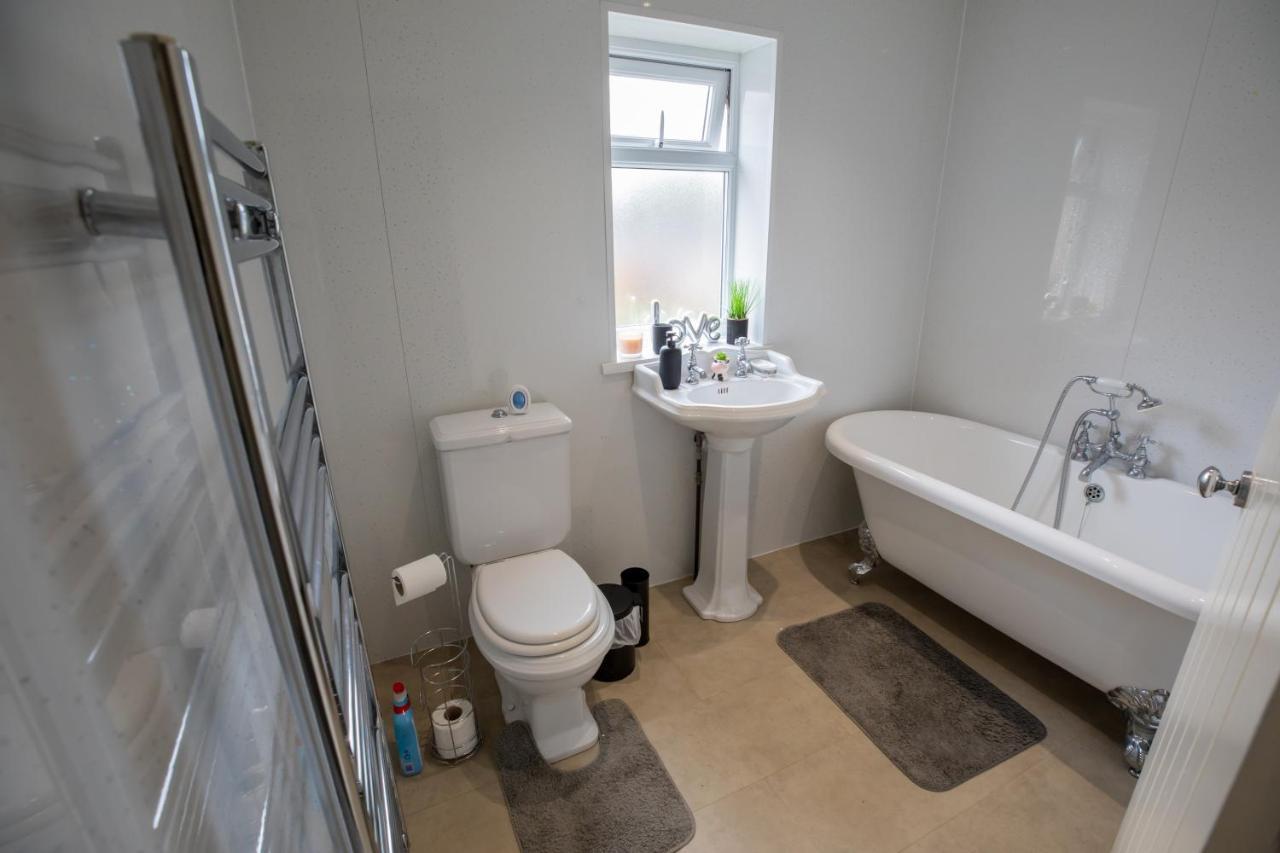 Og Stays Ii- 3Bedroom House Near Nissan & Stadium, Free Parking Sunderland  Bagian luar foto