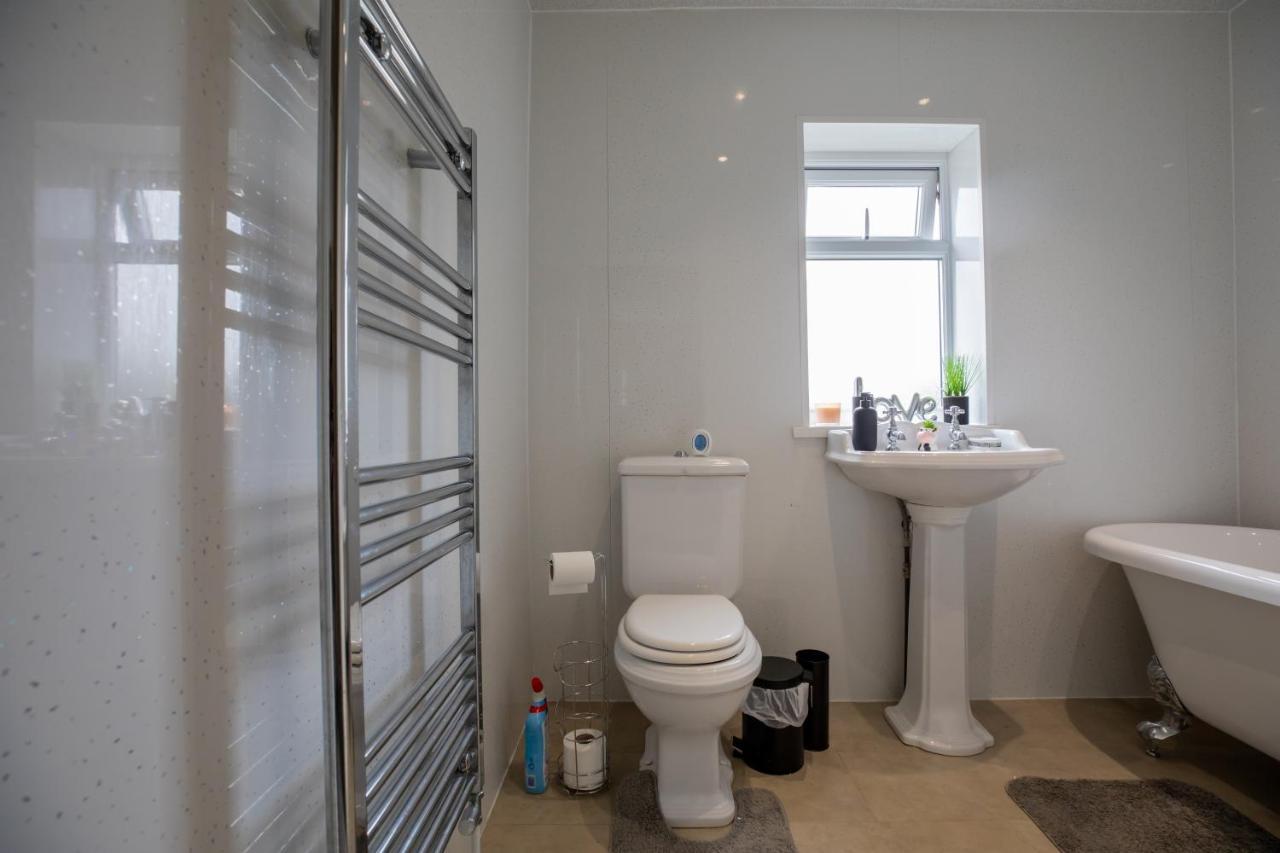Og Stays Ii- 3Bedroom House Near Nissan & Stadium, Free Parking Sunderland  Bagian luar foto