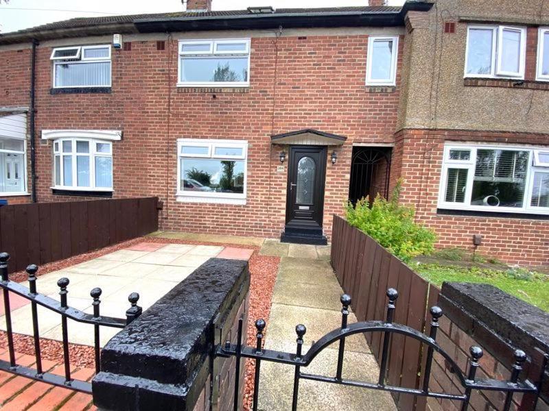 Og Stays Ii- 3Bedroom House Near Nissan & Stadium, Free Parking Sunderland  Bagian luar foto